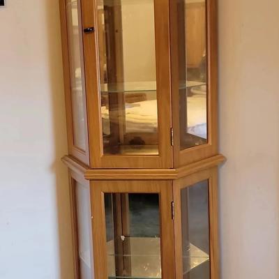 Pulaski Curio Cabinet 