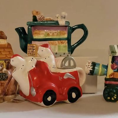 Decorative Mini Tea Pots And More Featuring Tea-Nee