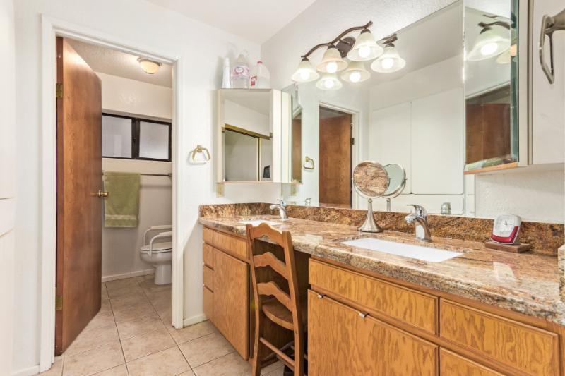 Sale Photo Thumbnail #21