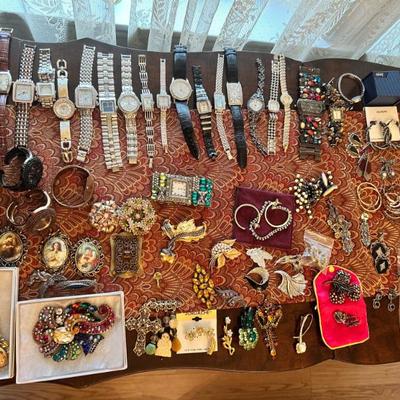 Sale Photo Thumbnail #39