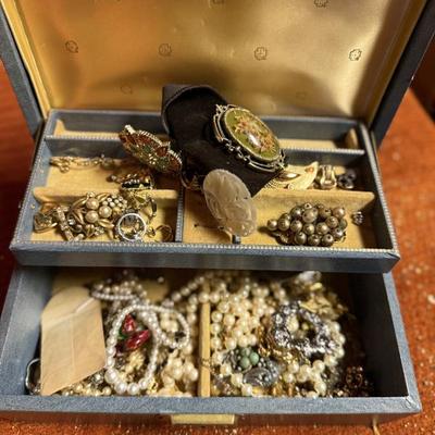 Sale Photo Thumbnail #35