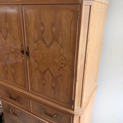 Sale Photo Thumbnail #186