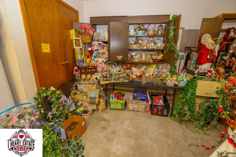 Sale Photo Thumbnail #194