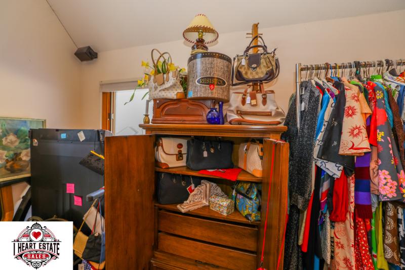 Sale Photo Thumbnail #244