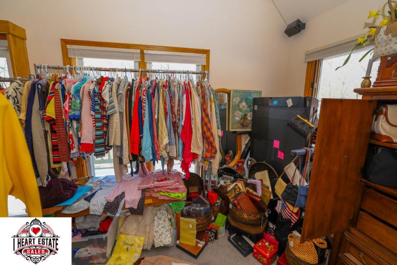 Sale Photo Thumbnail #245