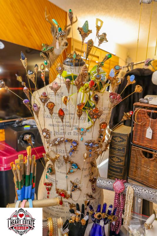 Sale Photo Thumbnail #94