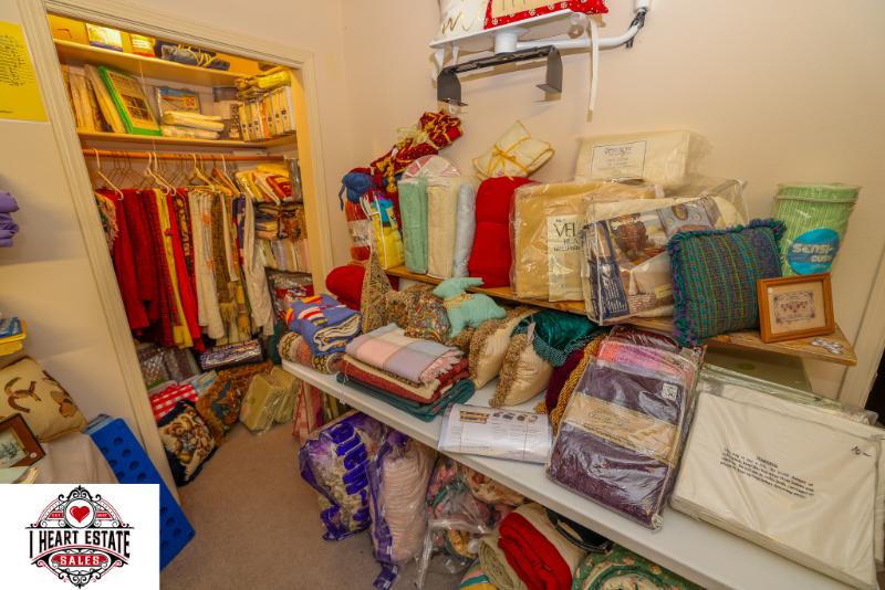 Sale Photo Thumbnail #298