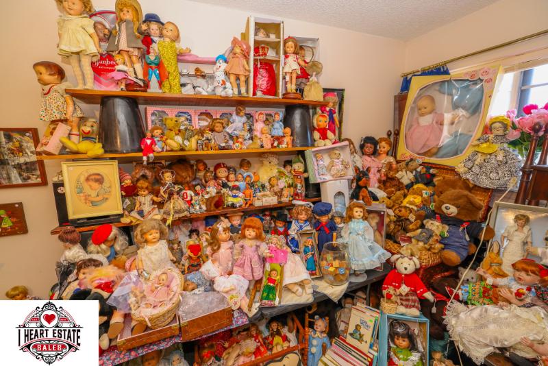 Sale Photo Thumbnail #126