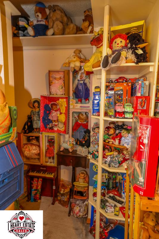 Sale Photo Thumbnail #217