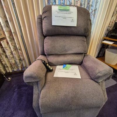 Sale Photo Thumbnail #100