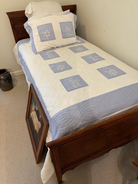 Sale Photo Thumbnail #192