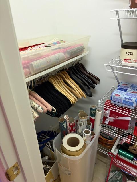 Sale Photo Thumbnail #231