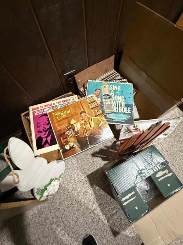 Sale Photo Thumbnail #11