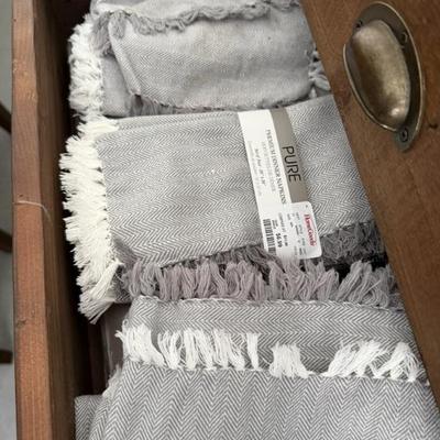 Sale Photo Thumbnail #48