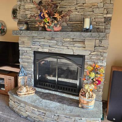 Sale Photo Thumbnail #191