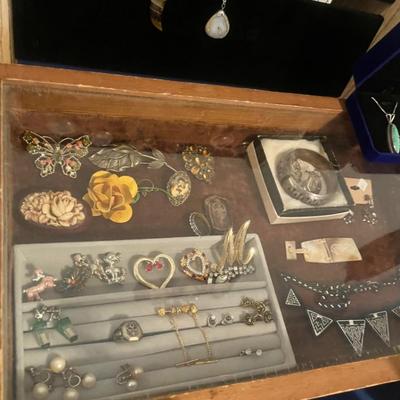 Sale Photo Thumbnail #35