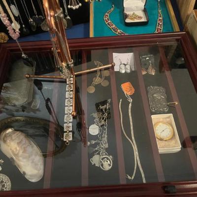 Sale Photo Thumbnail #40