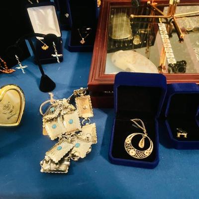 Sale Photo Thumbnail #39