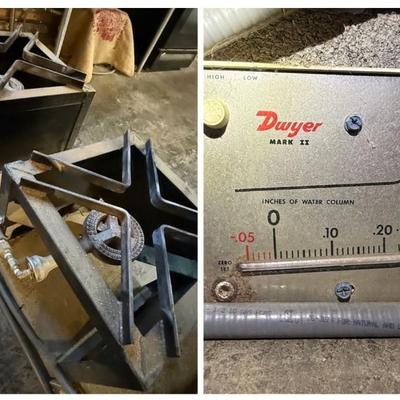 Sale Photo Thumbnail #4: Dwyer Mark II (Model 25) Molded Plastic Inclined-Vertical Manometer and Gas Burner