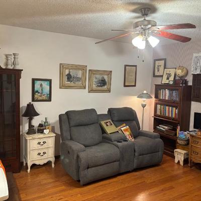 Sale Photo Thumbnail #101