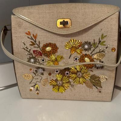 Sale Photo Thumbnail #289