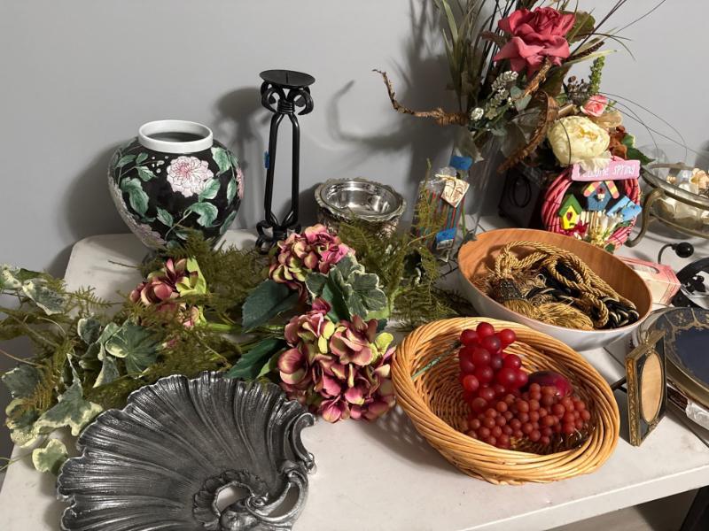 Sale Photo Thumbnail #382