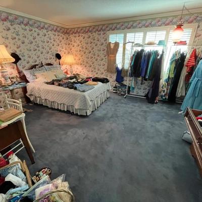 Sale Photo Thumbnail #66