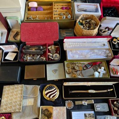 Sale Photo Thumbnail #137