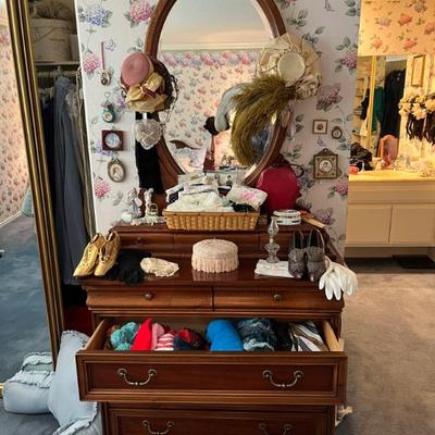 Sale Photo Thumbnail #86