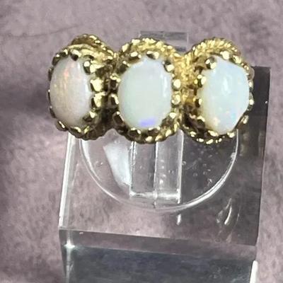 Opal 14k ring