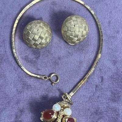 18K Yellow Gold Pieces