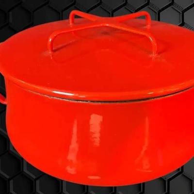Dansk kobenstyle 2 quart enameled dutch oven chili red