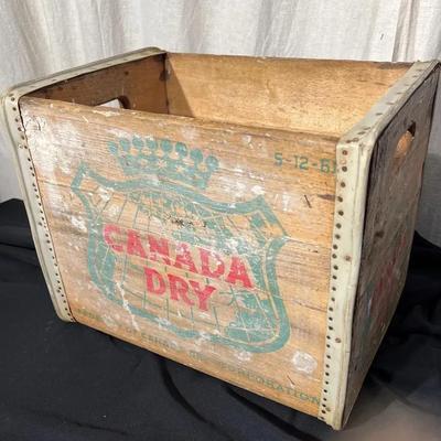 Vintage canada dry wood crate