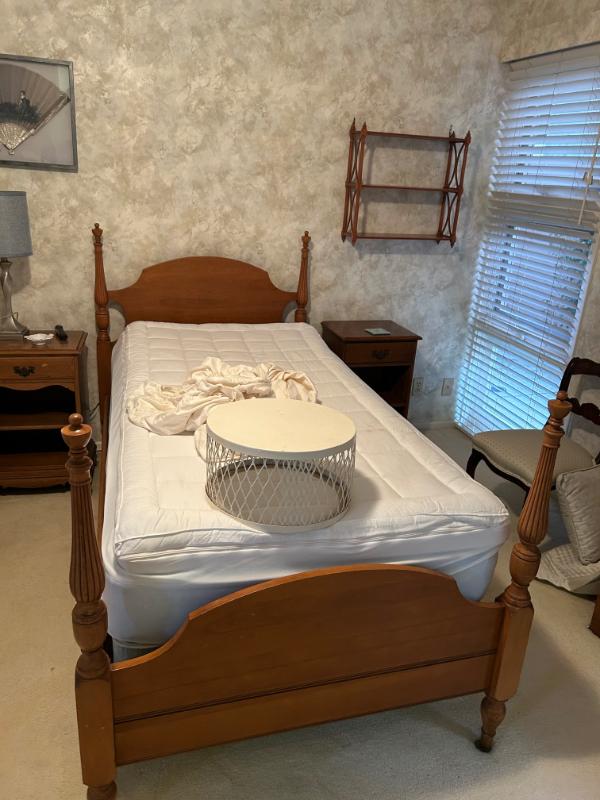 Sale Photo Thumbnail #30