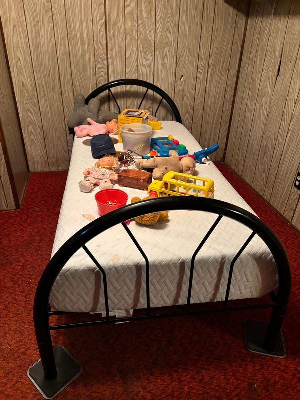 Sale Photo Thumbnail #29