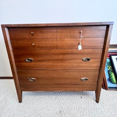 Sale Photo Thumbnail #94