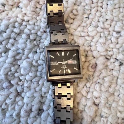 Sale Photo Thumbnail #79