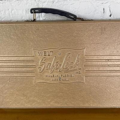 Welt Safe-Lock Projector Stand With Adjustable Stored Legs