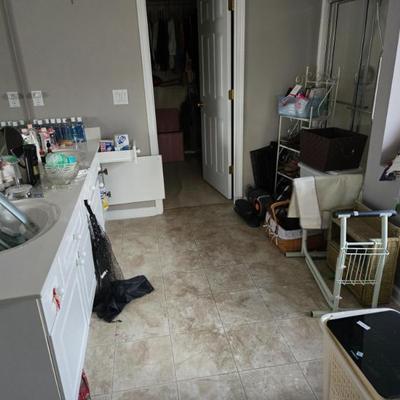 Sale Photo Thumbnail #33