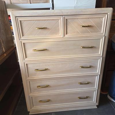 Thomasville Broyhill Tall Chest White - Washed Oak Dresser - 5 Drawer Highboy Furniture