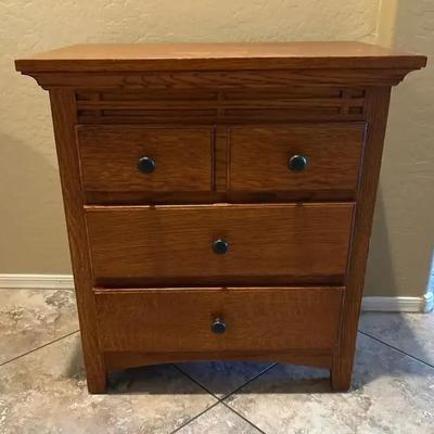 Mission Style Medium Wood Nightstand w/ 3 Drawers - Quality Craftsmanship