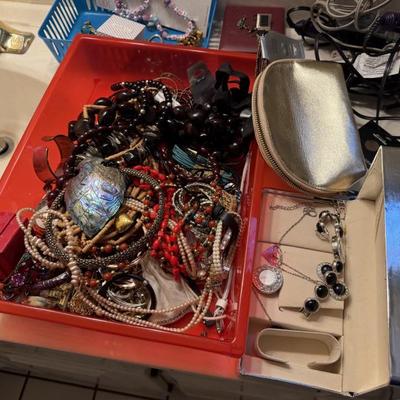 Sale Photo Thumbnail #445