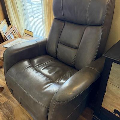 Sale Photo Thumbnail #290