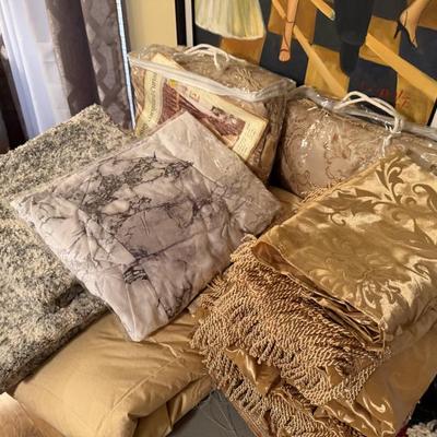 Sale Photo Thumbnail #383