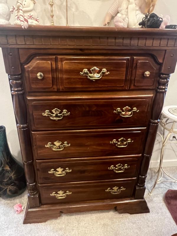 Sale Photo Thumbnail #153