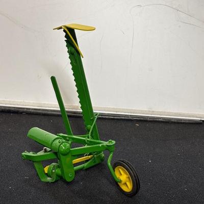 Sale Photo Thumbnail #3