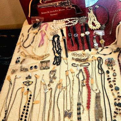 Sale Photo Thumbnail #107