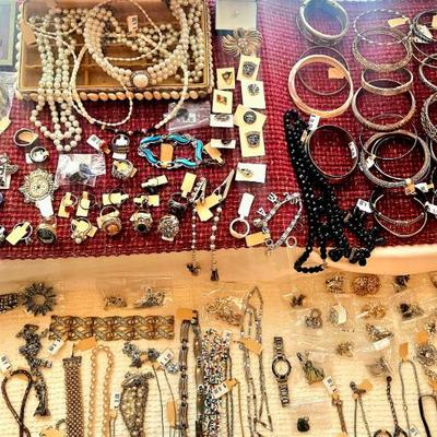 Sale Photo Thumbnail #112