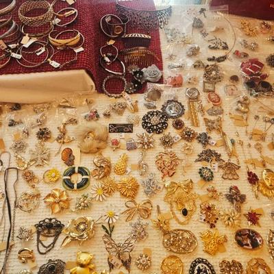 Sale Photo Thumbnail #110