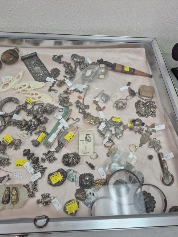 Sale Photo Thumbnail #74